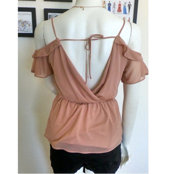 Express Cold Shoulder Flutter Sleeve Peplum XS - Picture 3 of 7